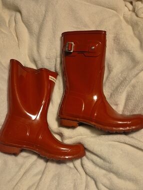 Hunter Short Gloss Rain Boots - Orange-Red